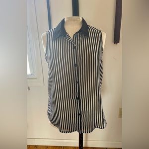 Forever 21 Black & White Striped Sheer Button-up Sleeveless Blouse S